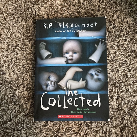 Books - Picture 5 of 5